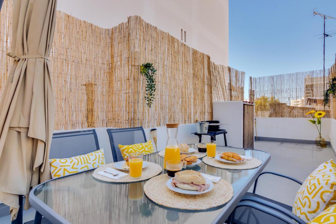Faro: Casa Trevo Com Terraco Bbq Villa Exterior photo